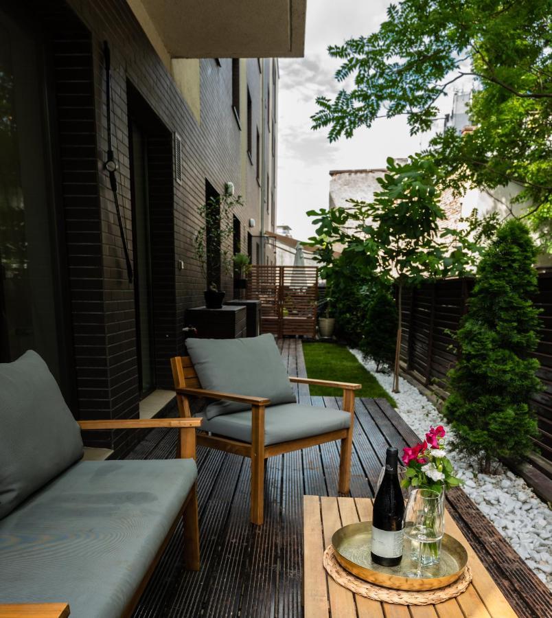 Green Corner Apartment Bucharest Exterior photo